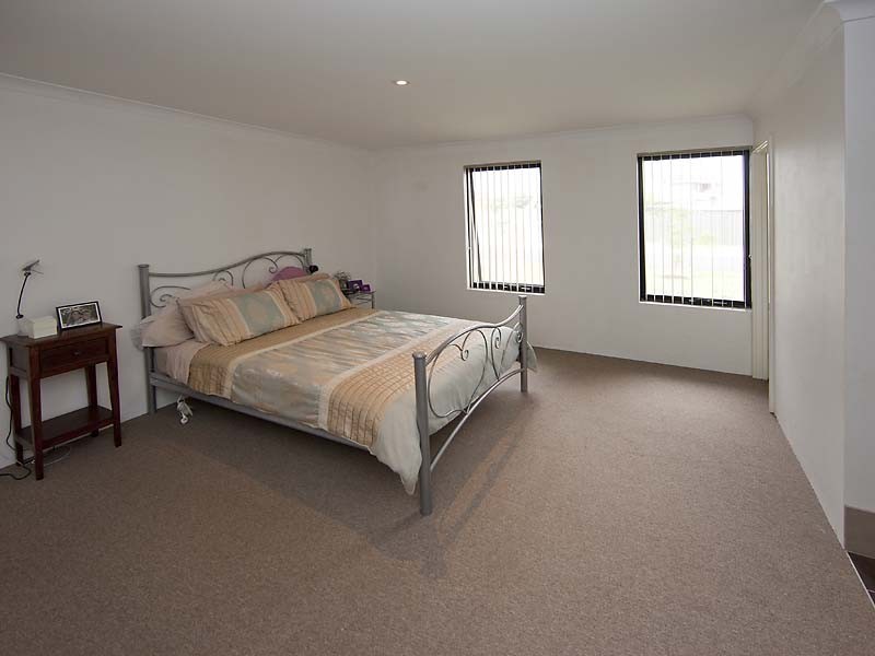 4 Nottingham Green, High Wycombe WA 6057