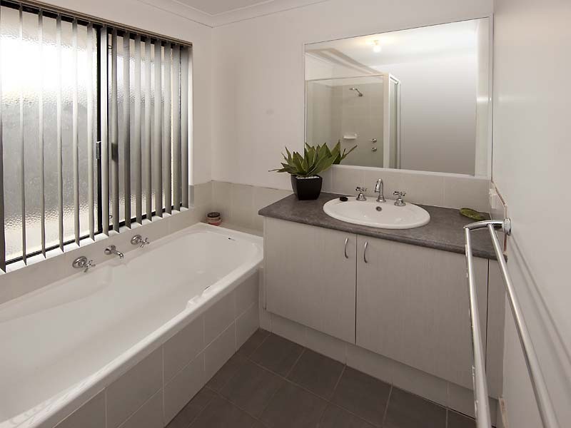 4 Nottingham Green, High Wycombe WA 6057