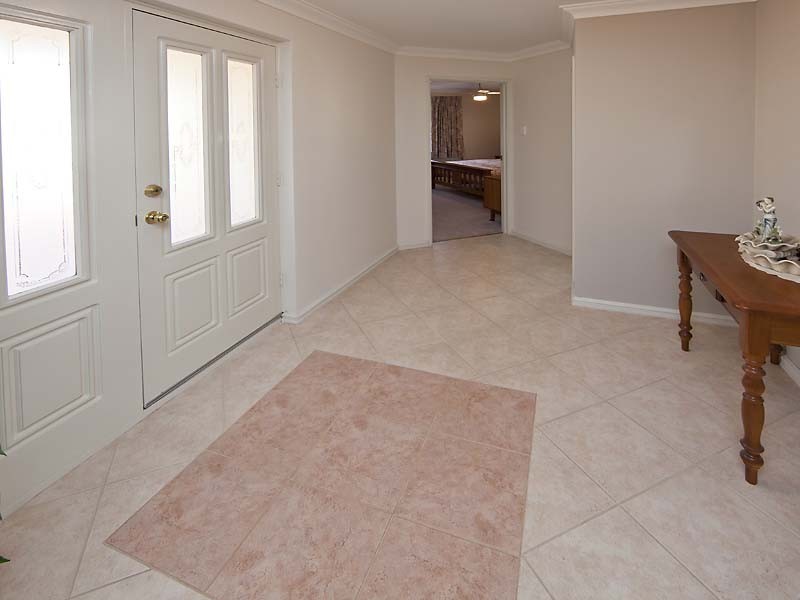 11 Robinia Rise, Helena Valley WA 6056