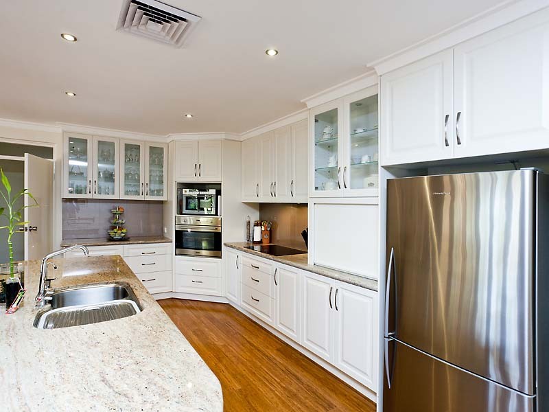 48 Mundaring Weir Road, Kalamunda WA 6076