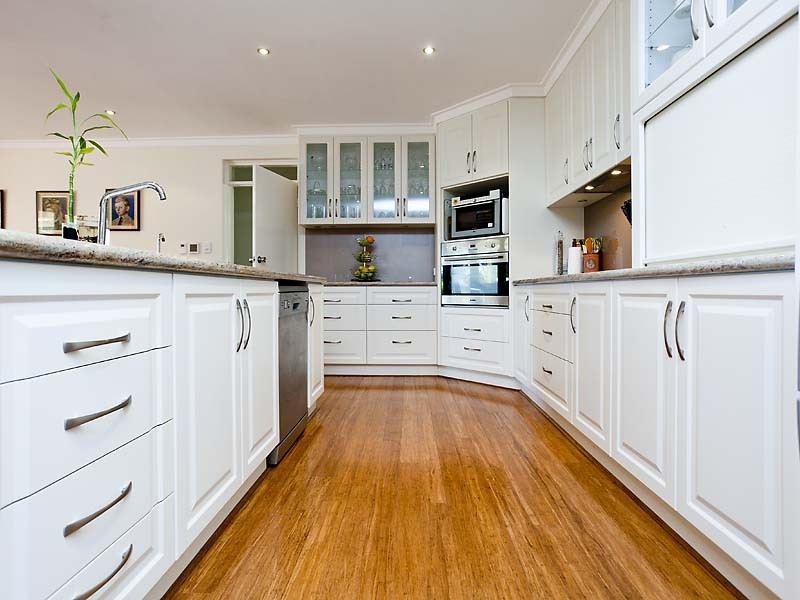 48 Mundaring Weir Road, Kalamunda WA 6076
