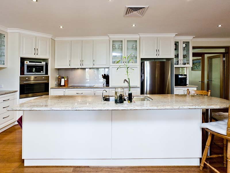 48 Mundaring Weir Road, Kalamunda WA 6076