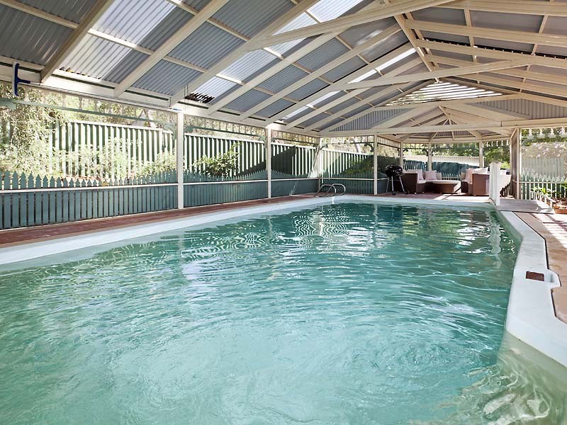 48 Mundaring Weir Road, Kalamunda WA 6076