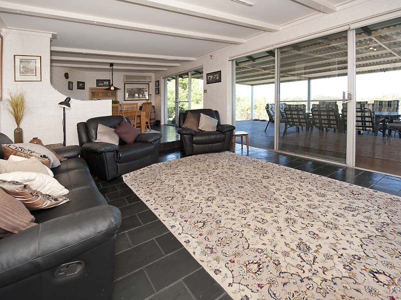 19 Boorabilla Way, Greenmount WA 6056