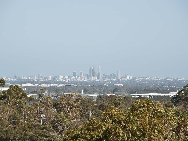 19 Boorabilla Way, Greenmount WA 6056