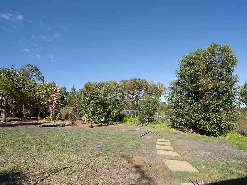 19 Boorabilla Way, Greenmount WA 6056