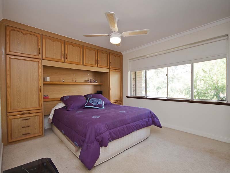 5 Gilroy Way, Lesmurdie WA 6076