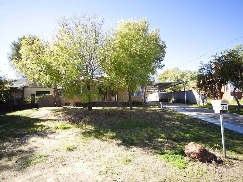 34 Clianthus Way, Koongamia WA 6056