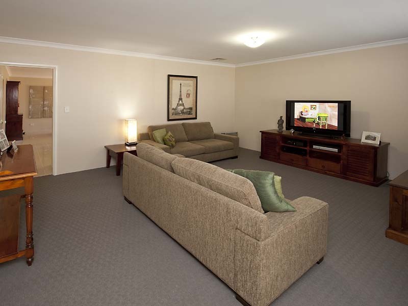 14 Nottingham Green, High Wycombe WA 6057