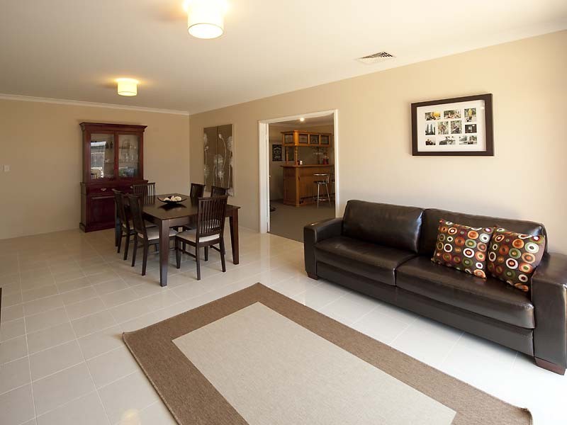 14 Nottingham Green, High Wycombe WA 6057