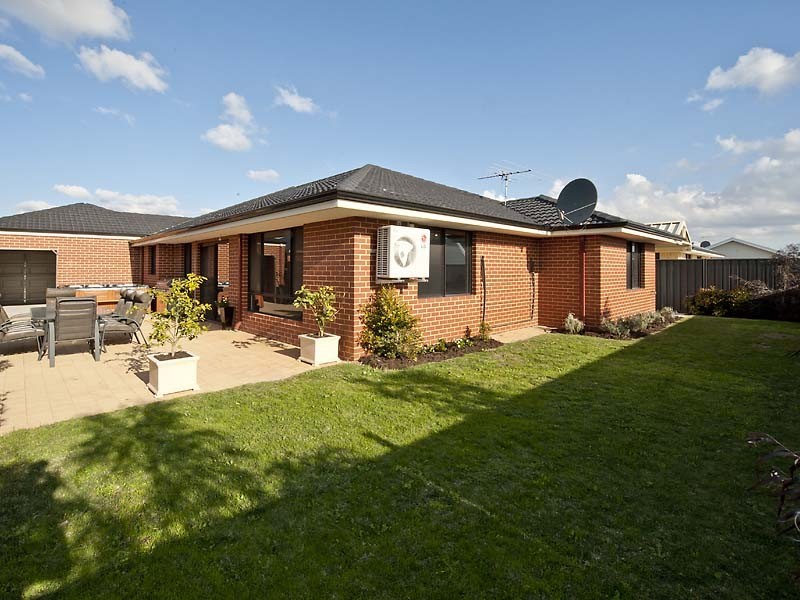 14 Nottingham Green, High Wycombe WA 6057