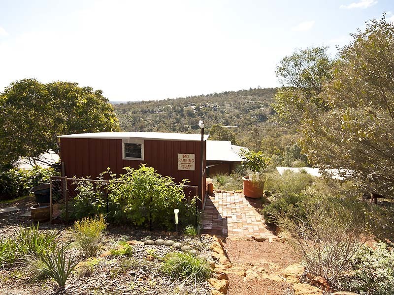 8 Sunset Hill Road, Swan View WA 6056