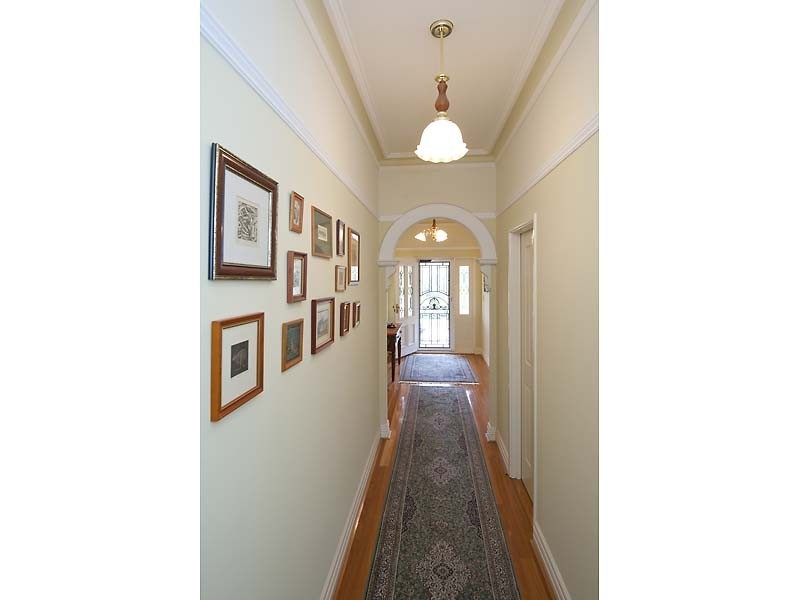 40 Lakeside Drive, Helena Valley WA 6056