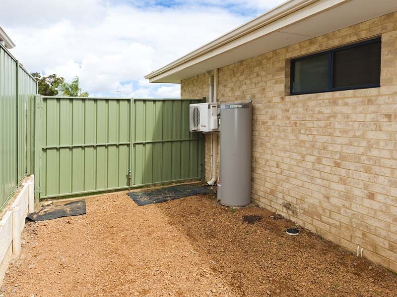 5 Kunzea Close, Maida Vale WA 6057