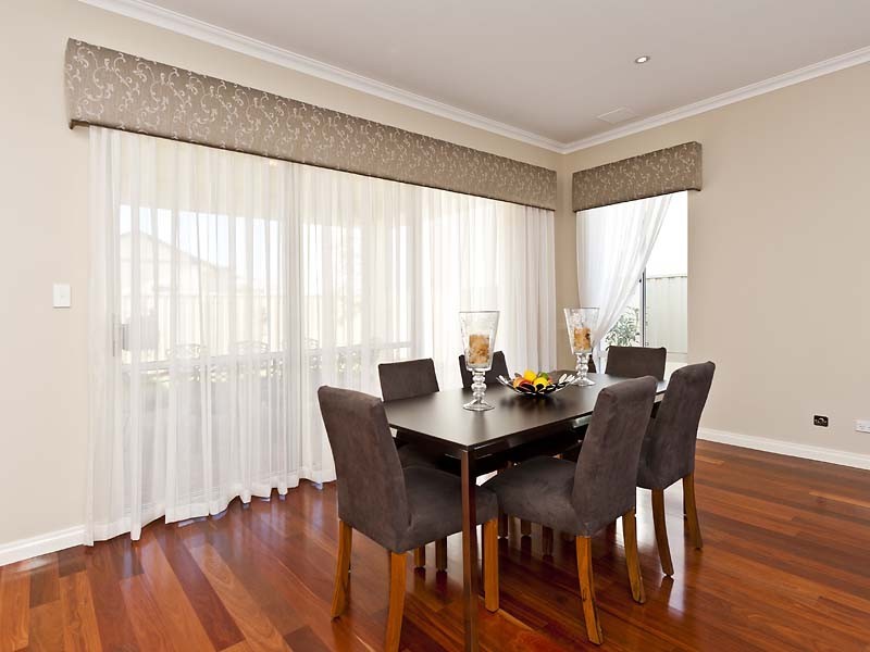 18 Tauman Loop, Guildford WA 6055