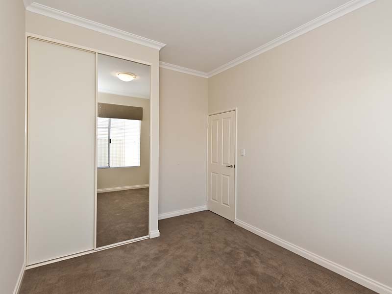 18 Tauman Loop, Guildford WA 6055