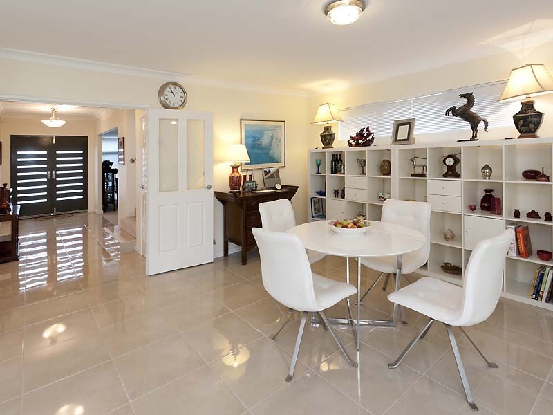 19 Pexton Drive, South Guildford WA 6055