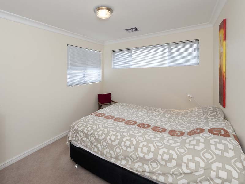 19 Pexton Drive, South Guildford WA 6055