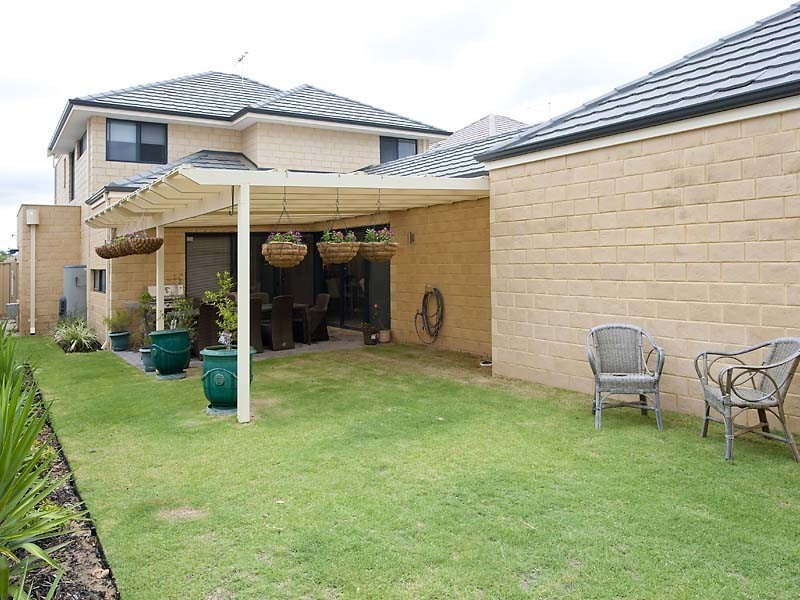 19 Pexton Drive, South Guildford WA 6055