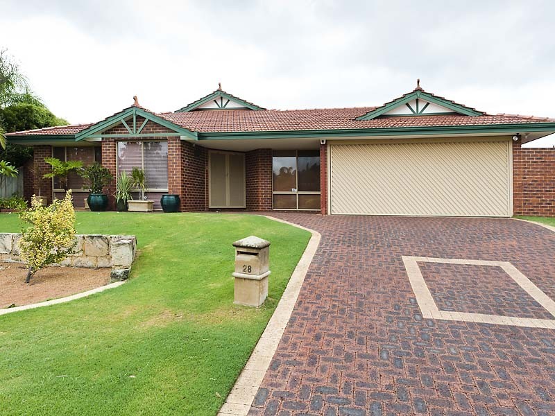 28 Robinia Rise, Helena Valley WA 6056