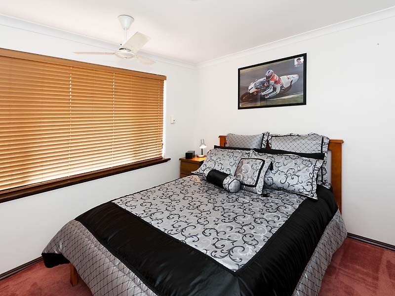 28 Robinia Rise, Helena Valley WA 6056