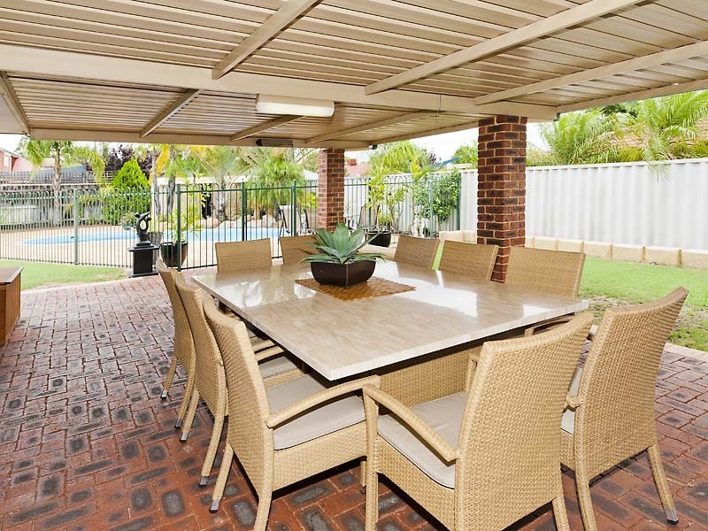 28 Robinia Rise, Helena Valley WA 6056