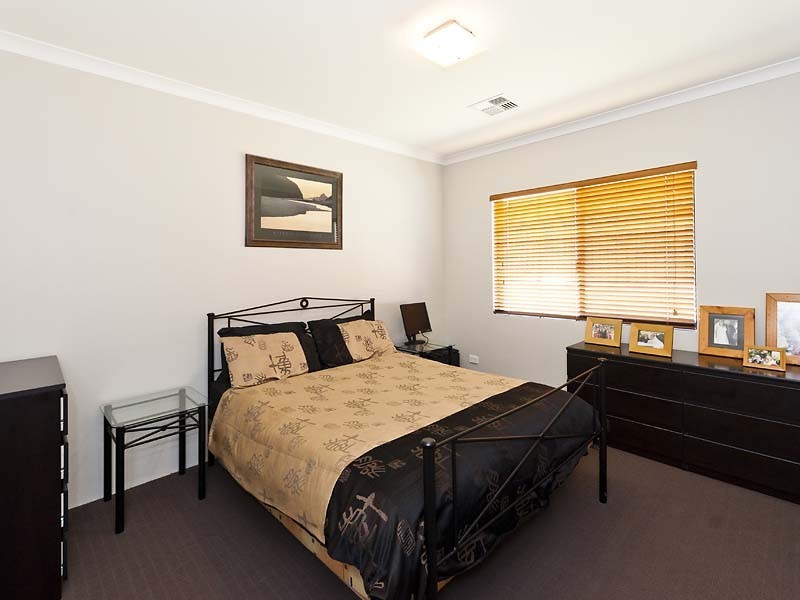 52 Larwood Crescent, High Wycombe WA 6057