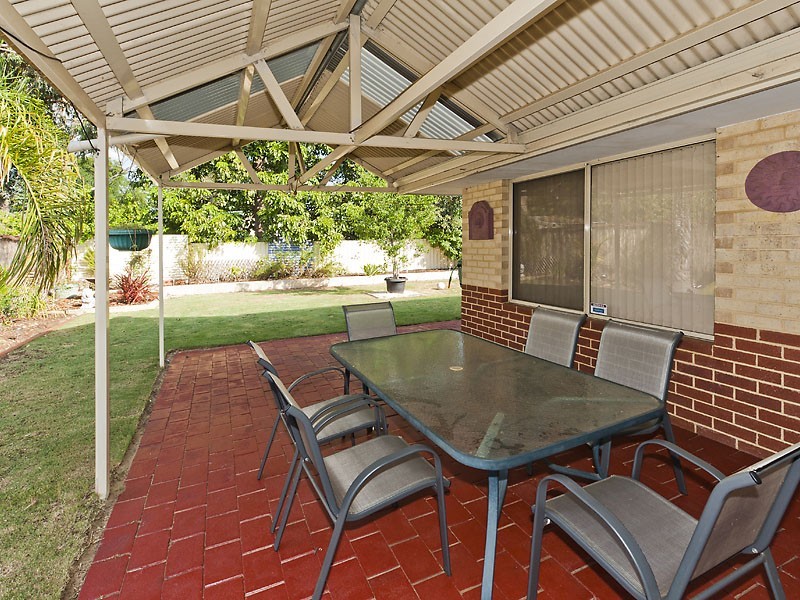 22 Ruby Way, Maida Vale WA 6057