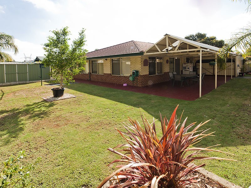22 Ruby Way, Maida Vale WA 6057