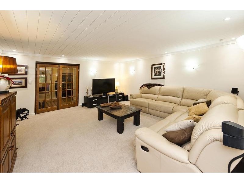 7 Stirling Road, Greenmount WA 6056