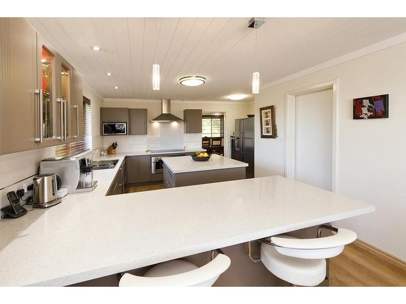 7 Stirling Road, Greenmount WA 6056