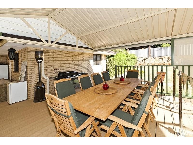 7 Stirling Road, Greenmount WA 6056