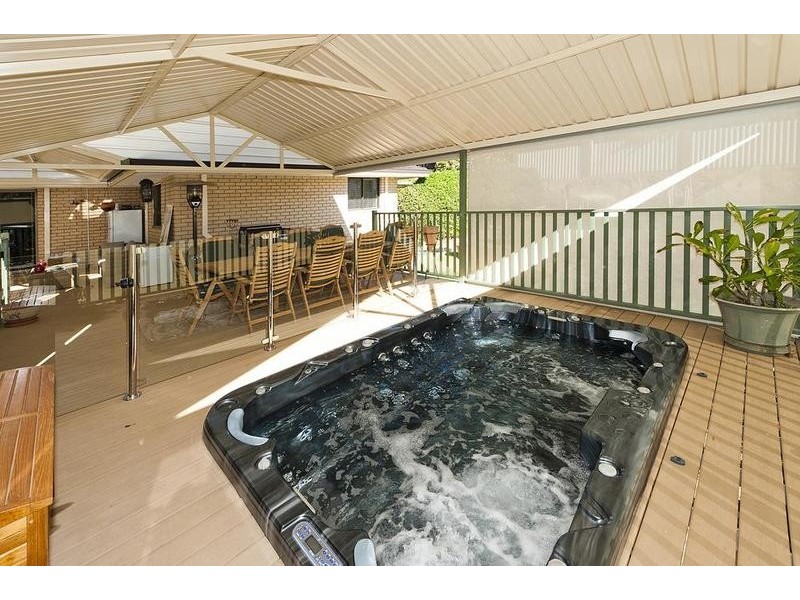 7 Stirling Road, Greenmount WA 6056