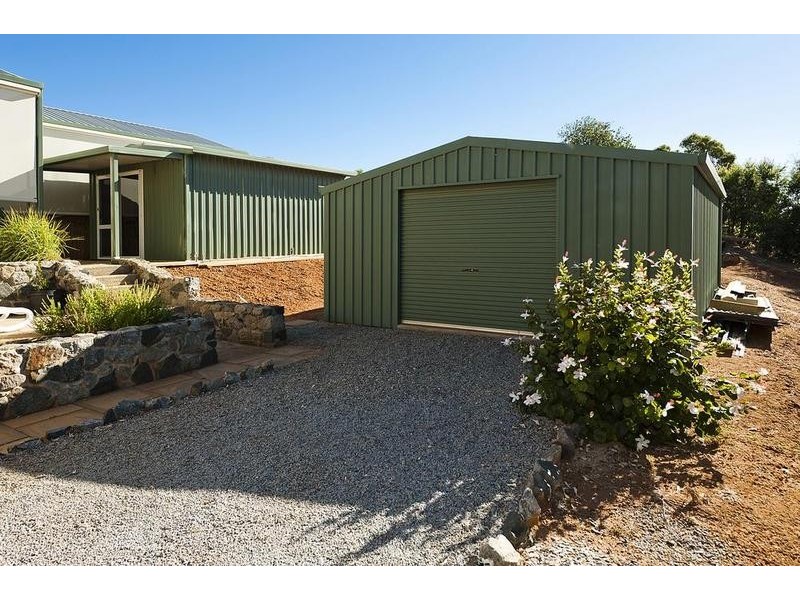 7 Stirling Road, Greenmount WA 6056
