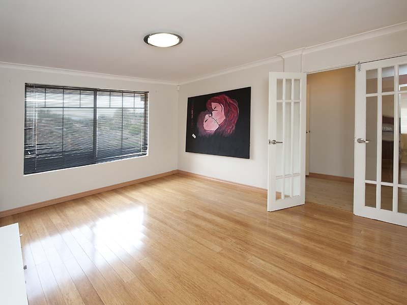 25 Golden Ash Gardens, Helena Valley WA 6056