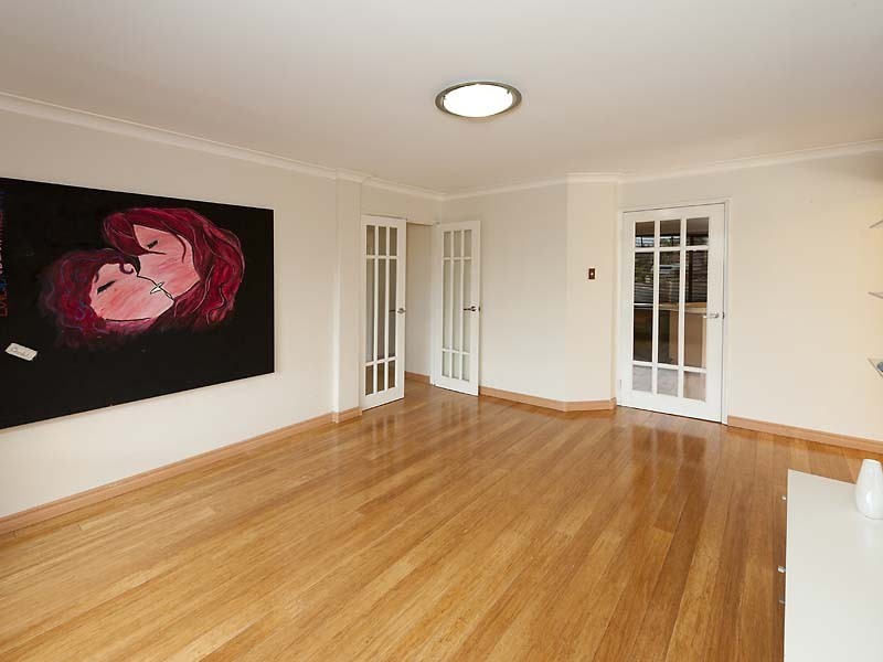 25 Golden Ash Gardens, Helena Valley WA 6056