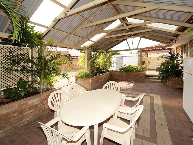 25 Golden Ash Gardens, Helena Valley WA 6056