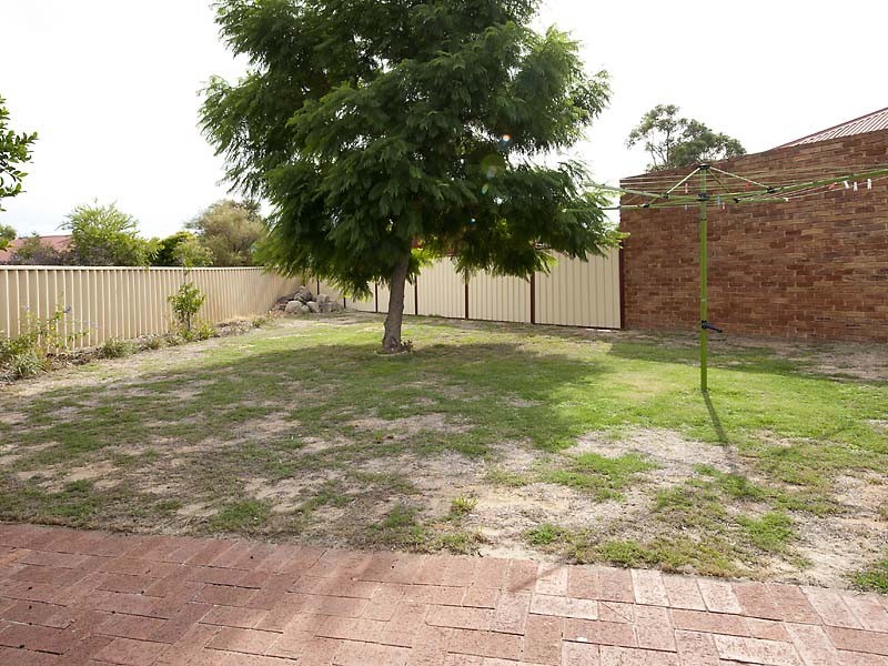 25 Golden Ash Gardens, Helena Valley WA 6056