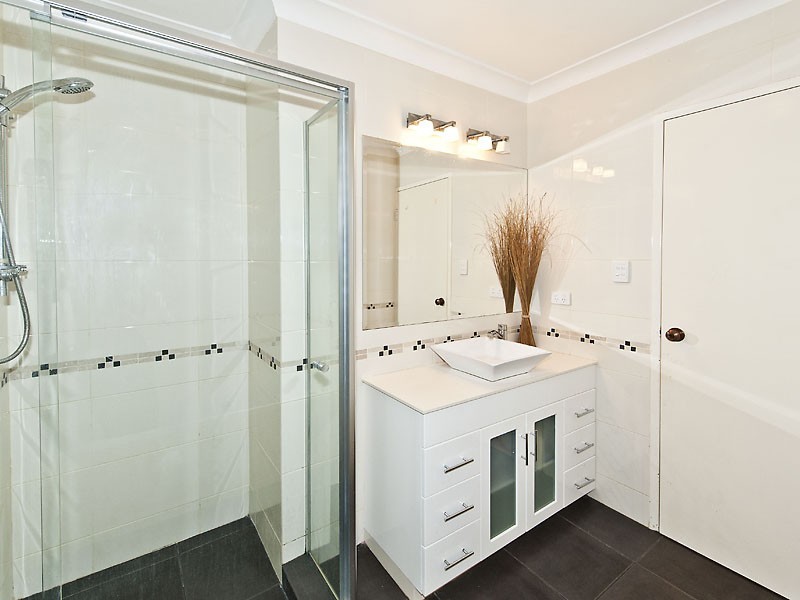 4 Melville Court, Helena Valley WA 6056