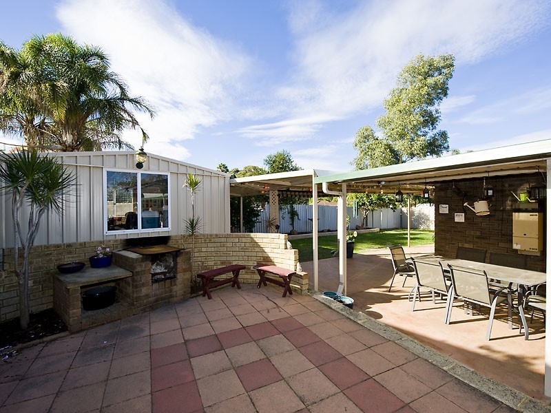 39 Farmview Drive, Bellevue WA 6056