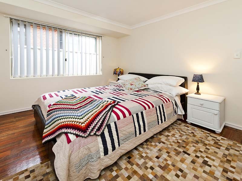 16 Tipuana Rise, Helena Valley WA 6056