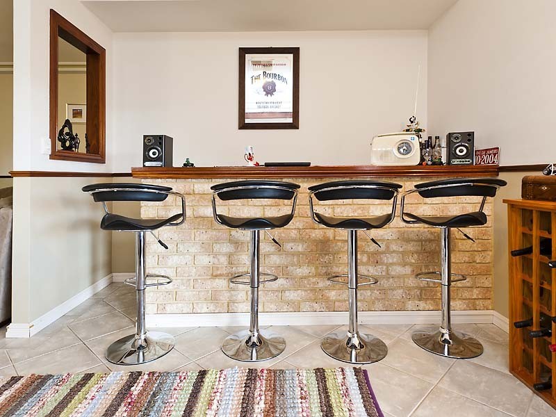 16 Tipuana Rise, Helena Valley WA 6056