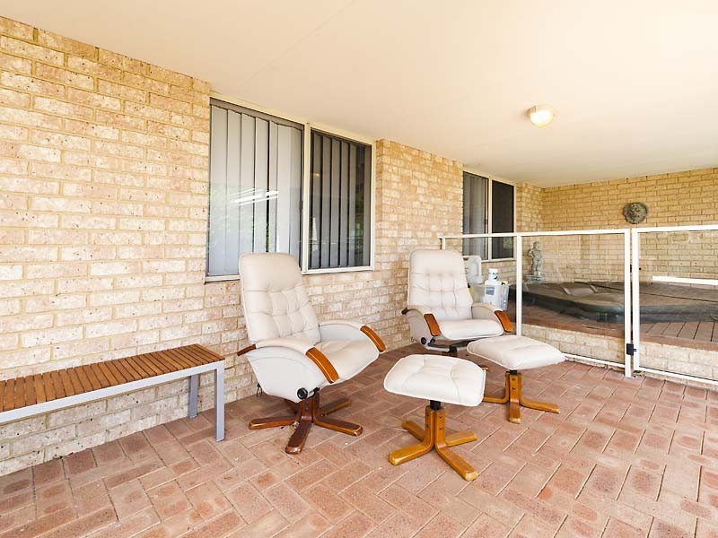 16 Tipuana Rise, Helena Valley WA 6056