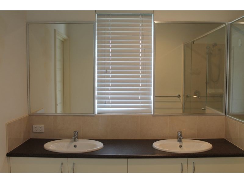 2 Kemp Court, Helena Valley WA 6056