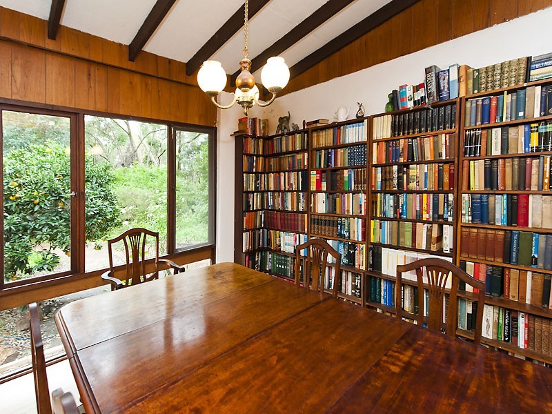 96 Mundaring Weir Road, Kalamunda WA 6076