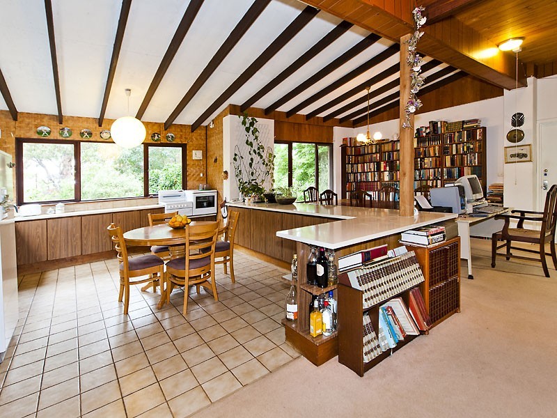 96 Mundaring Weir Road, Kalamunda WA 6076