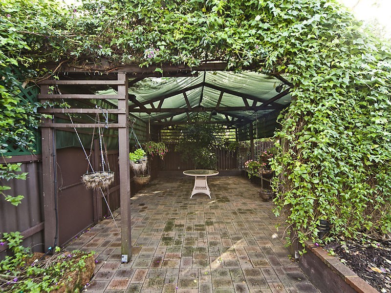 24 Curtis Street, Lesmurdie WA 6076