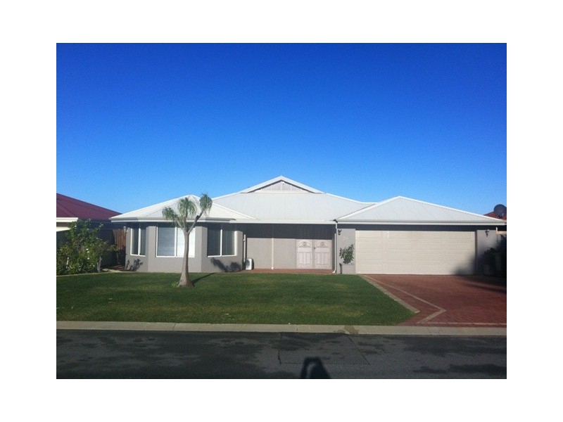 70 Hardey Road East, Wattle Grove WA 6107