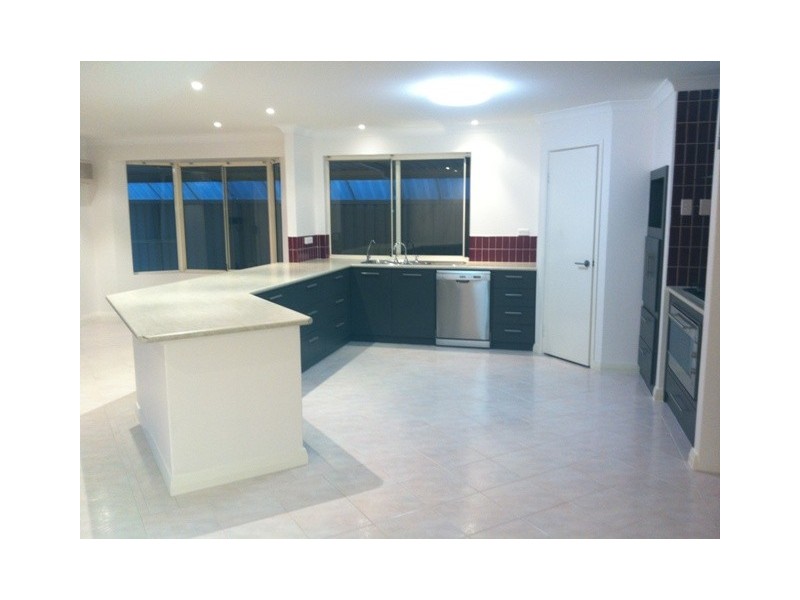 70 Hardey Road East, Wattle Grove WA 6107