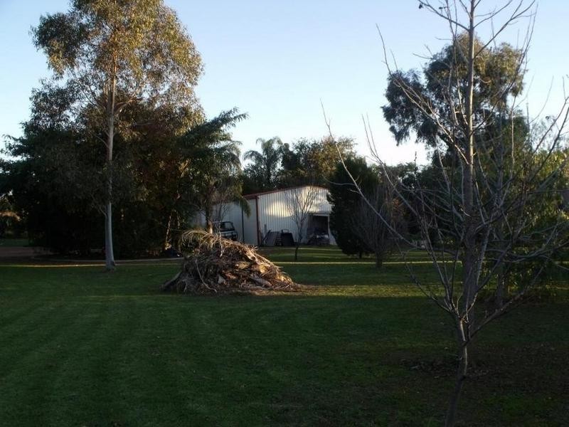 15 Sing Garden, Walliston WA 6076